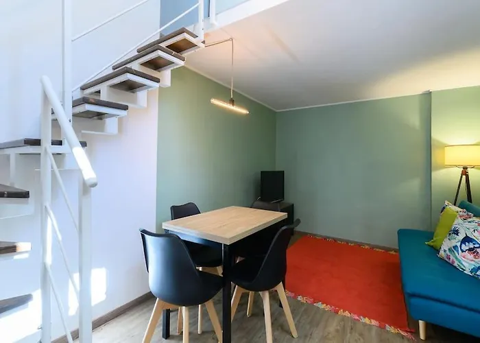 Interno 43 *